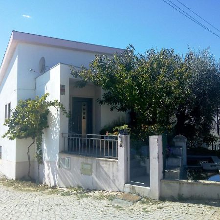 Casa Da Oliveira Apartment Milhão Exterior photo