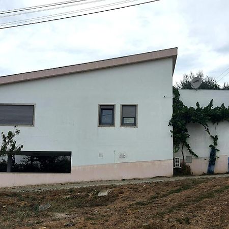 Casa Da Oliveira Apartment Milhão Exterior photo